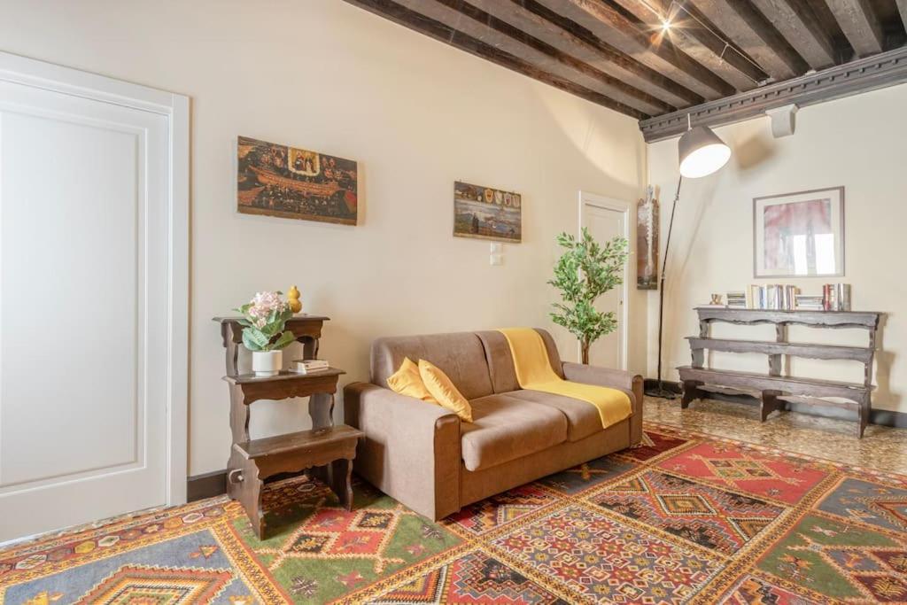 Canal View Luxury Heritage Retreat 2 Bedroom Apartamento Venecia