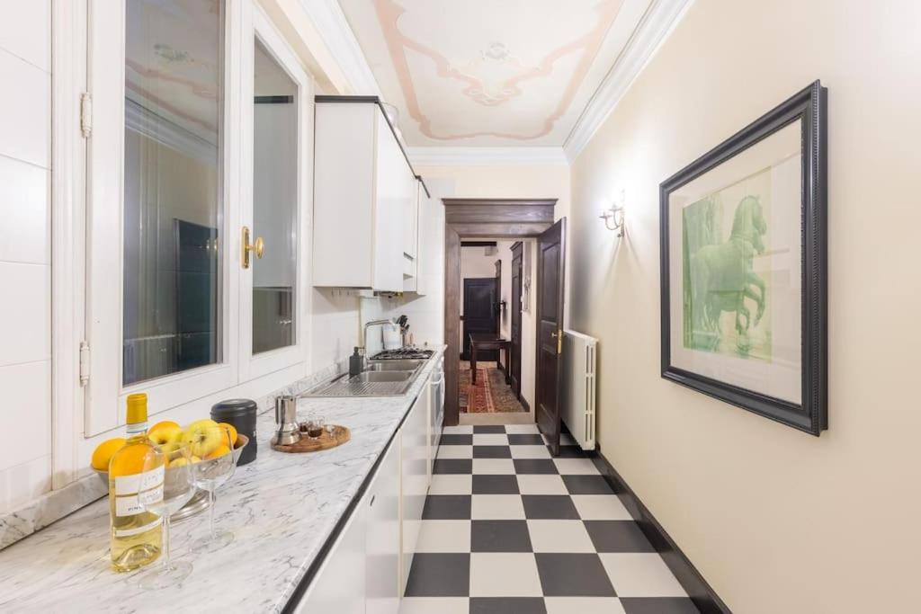 Canal View Luxury Heritage Retreat 2 Bedroom Apartamento