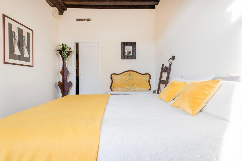 Canal View Luxury Heritage Retreat 2 Bedroom * Venecia