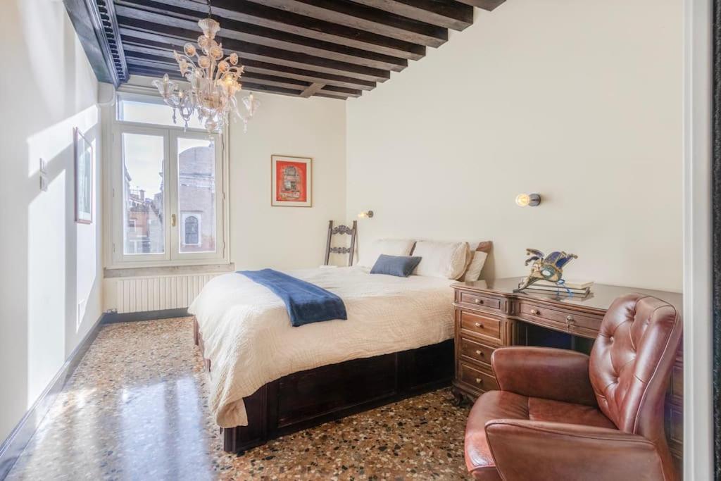 Canal View Luxury Heritage Retreat 2 Bedroom Apartamento