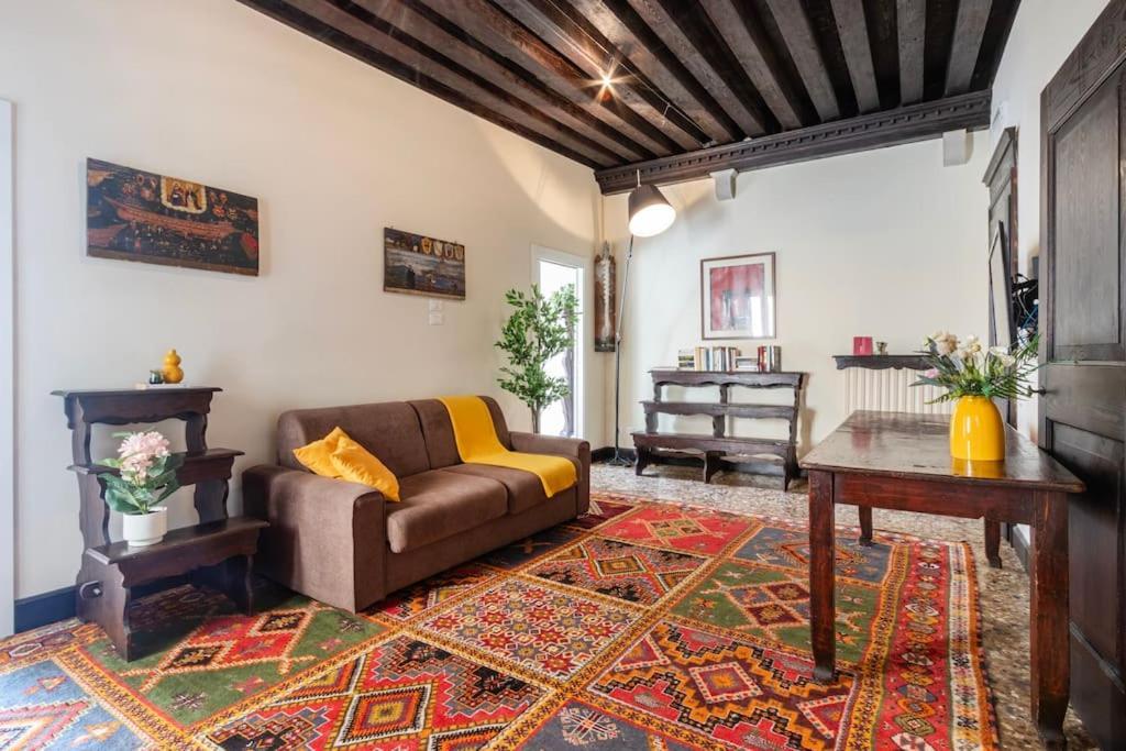 Canal View Luxury Heritage Retreat 2 Bedroom Apartamento